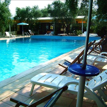 Residence Baia Del Gallo Вьесте Экстерьер фото