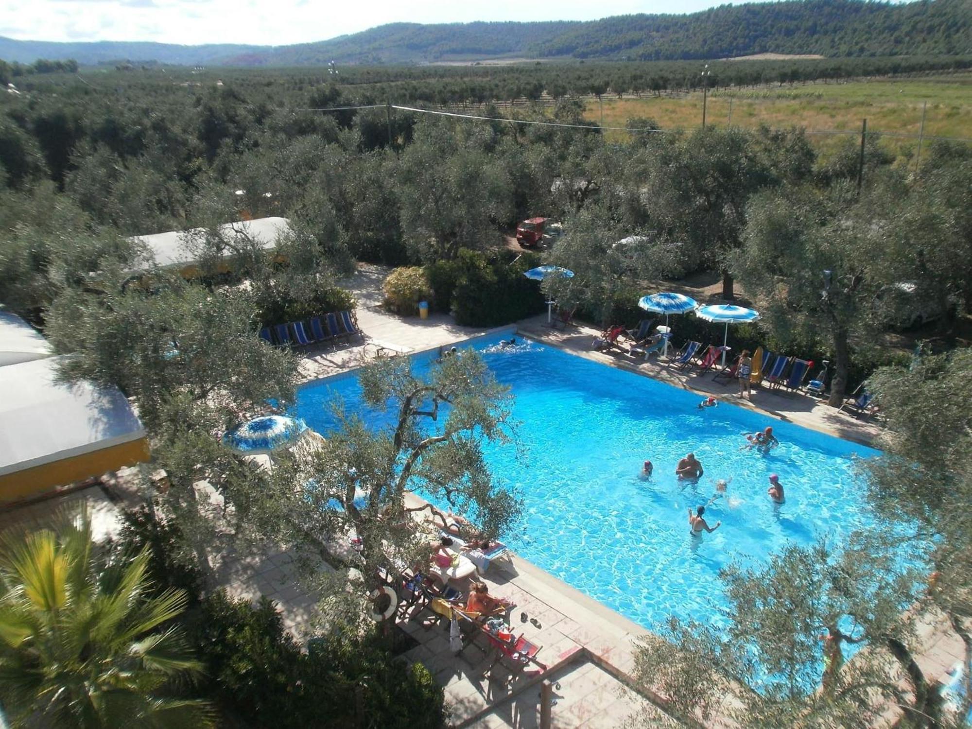 Residence Baia Del Gallo Вьесте Экстерьер фото